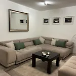 Bianco Deluxe Daire *