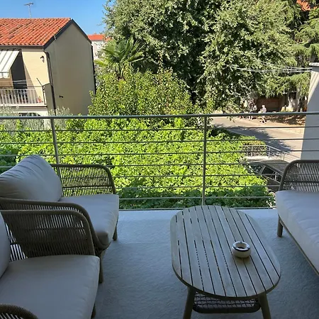 Daire Bianco Deluxe Poreč