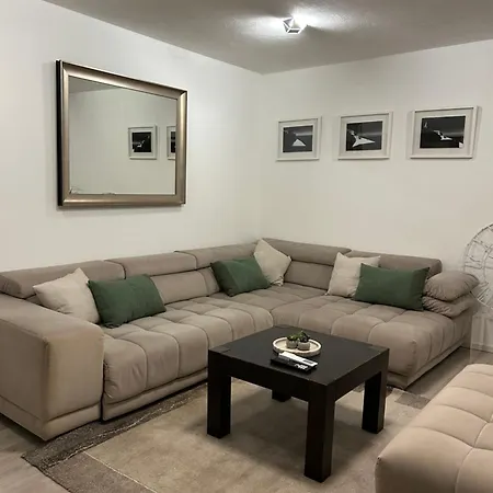 Bianco Deluxe Lejlighed *